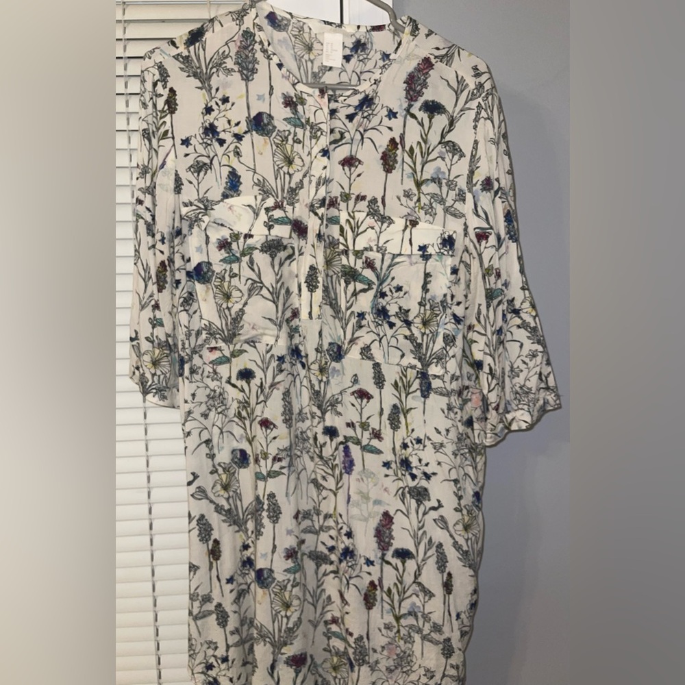 Floral tunic top